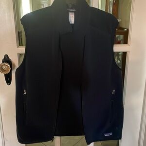 VGUC Mens Patagonia vest. Size M